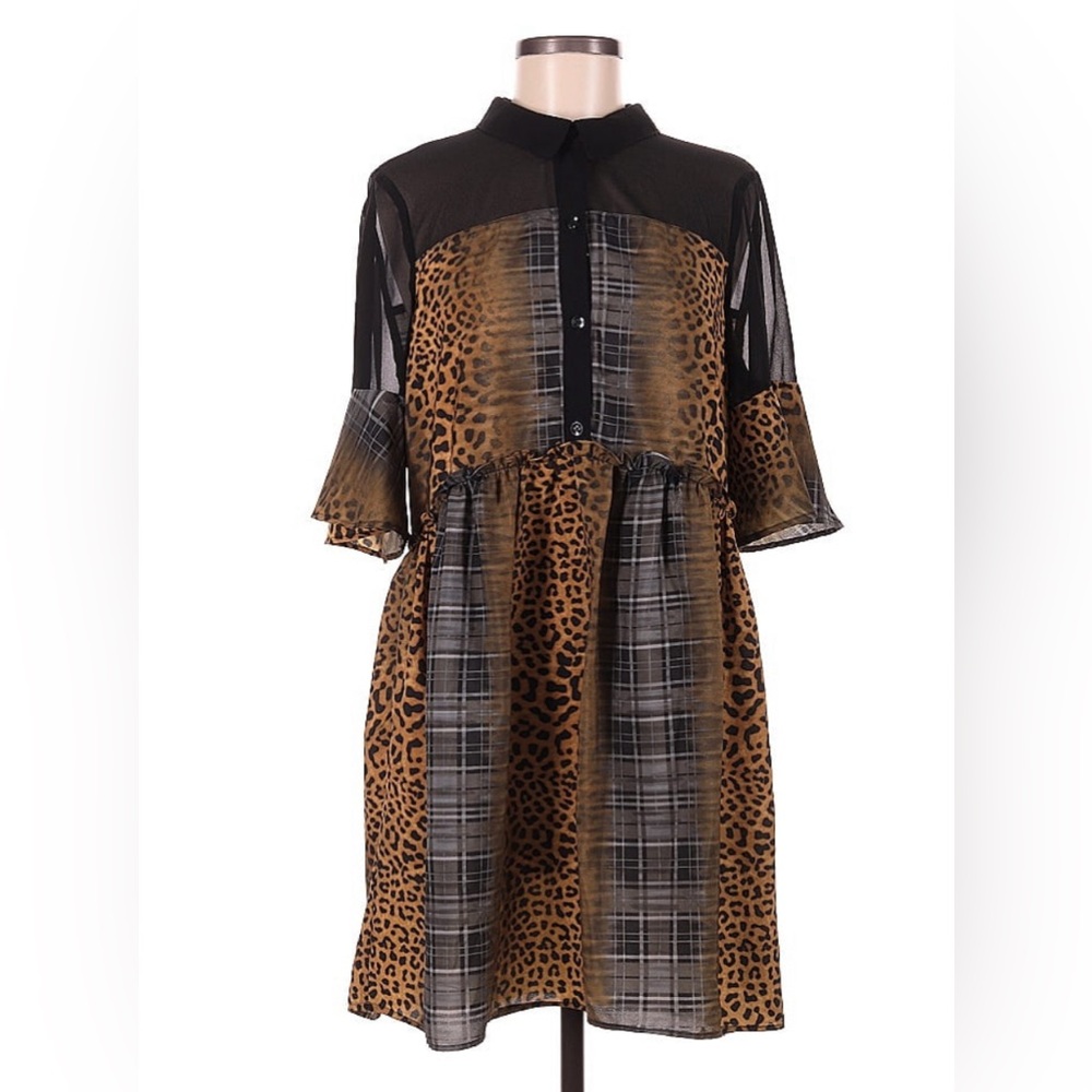 NWT BCBG cheetah plaid button down tunic top size medium